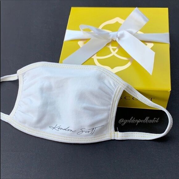 LTD Edition Kendra Scott Face Mask Set of 2 - Picture 2 of 6